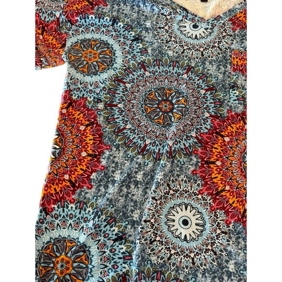 Top Blouse Womens Sz L Blue Orange Red Mandala V-Neck Stretch Tunic Petal - Picture 5 of 8